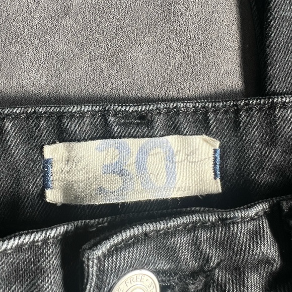 We The Free women’s jeans. Black denim boot cut. - Picture 2 of 13
